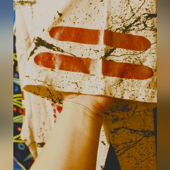 Chicago Bulls Tee - Picture 3 of 6